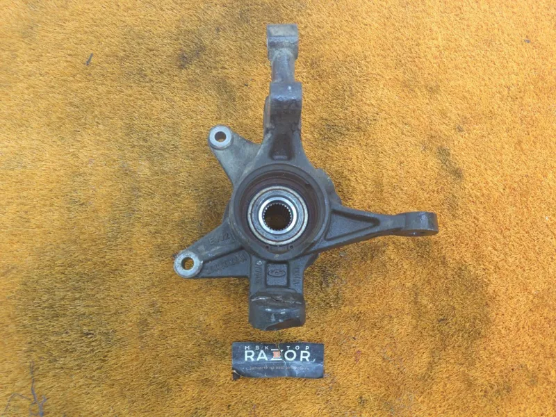 Кулак поворотный