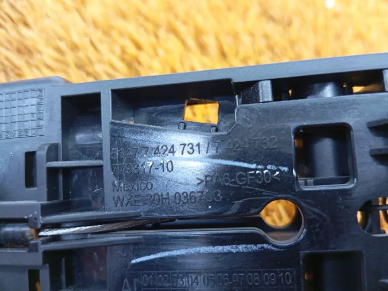 Ручка откидывания заднего сиденья BMW X3 2018 51477424731 G01 B47, левая