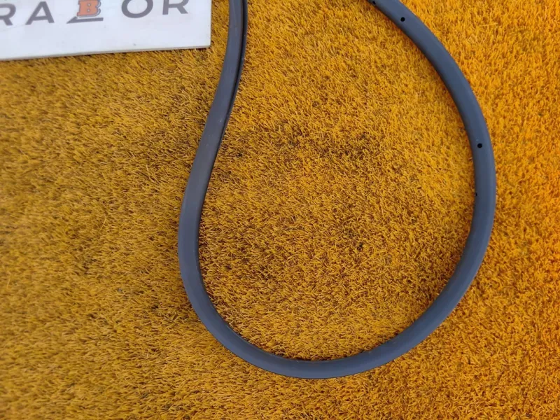 Уплотнитель двери