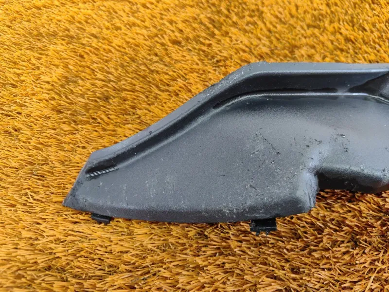 Уголок жабо