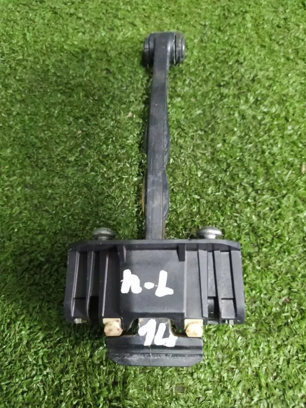 Ограничитель двери