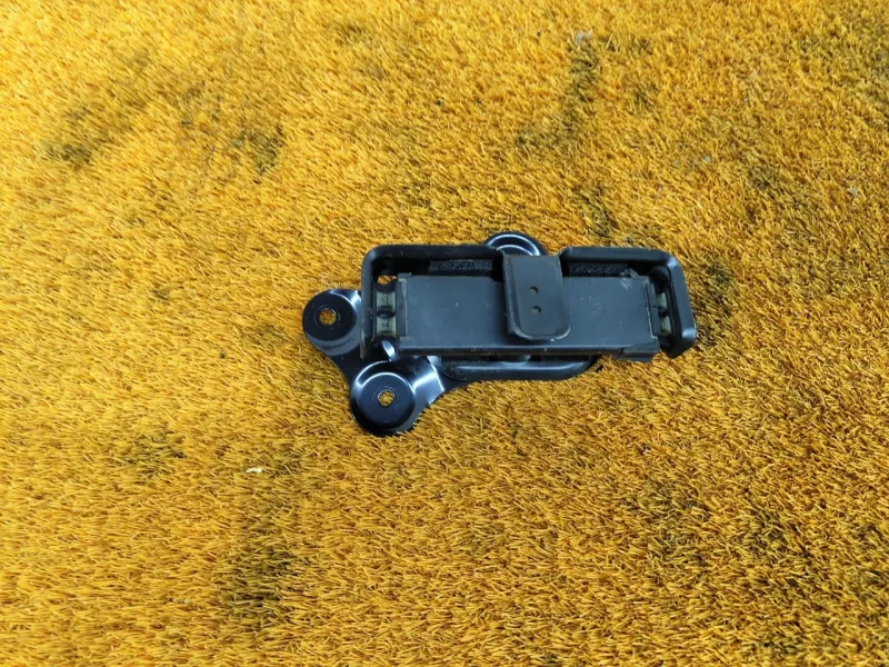 Демпфер крышки багажника