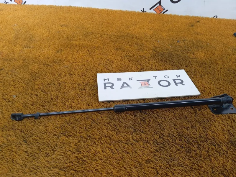 Амортизатор багажника