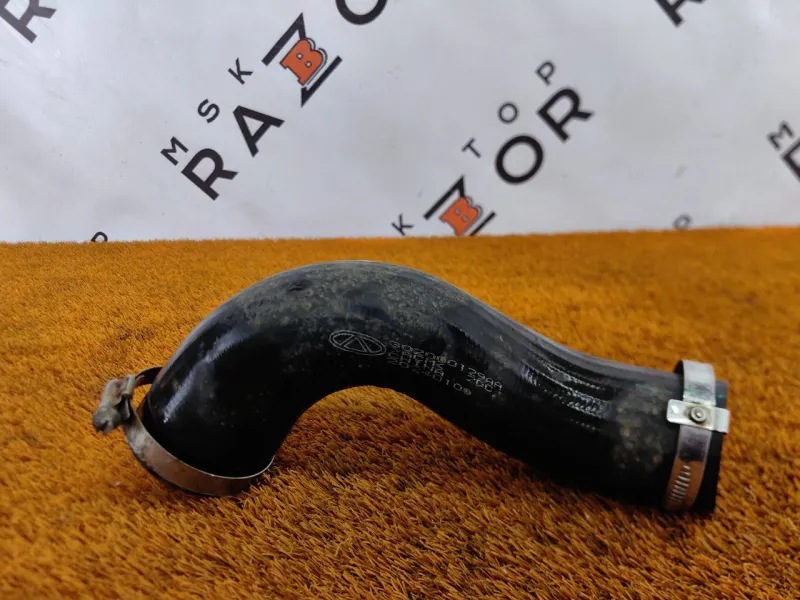 Патрубок интеркулера