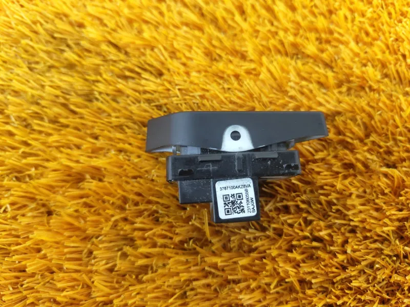 Кнопка центрального замка