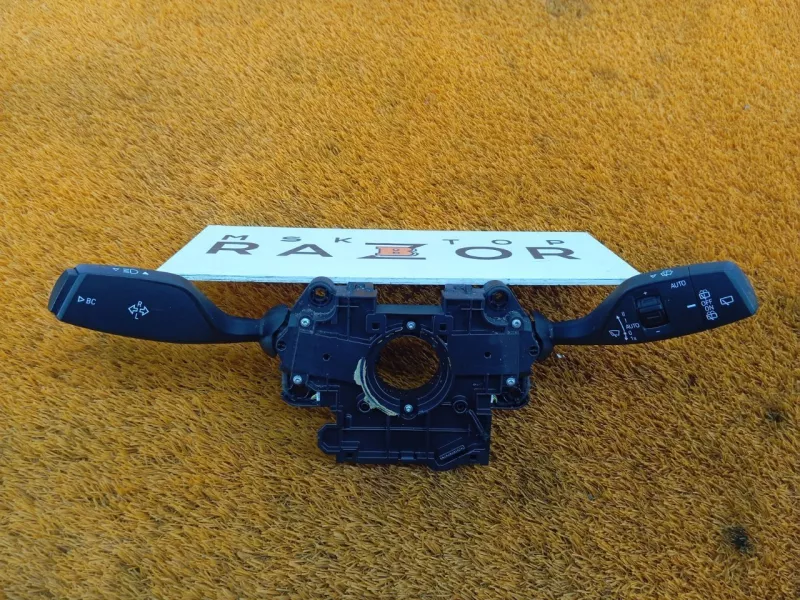 Подрулевой переключатель