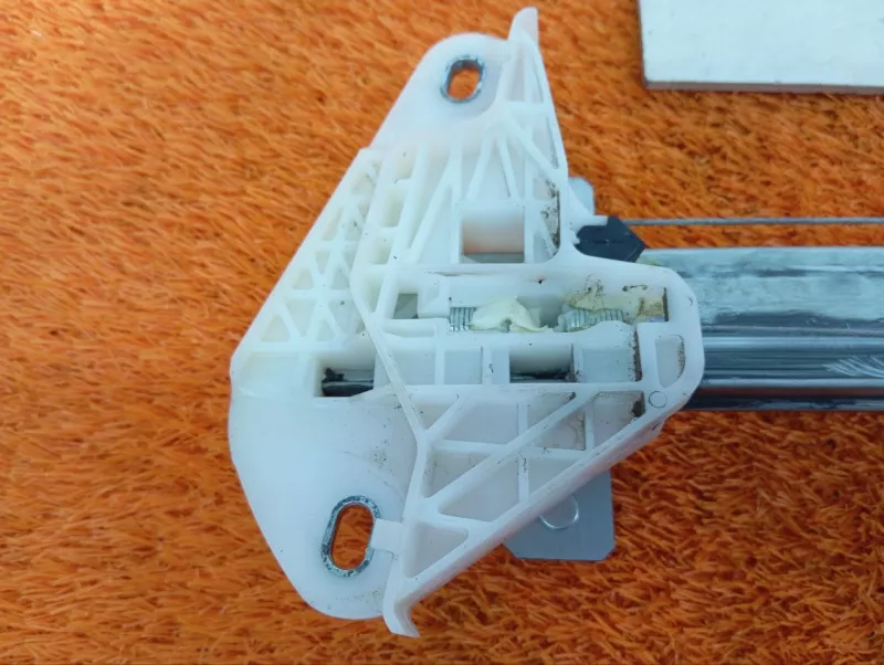 Стеклоподъемник