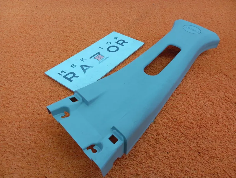 Обшивка центральной стойки