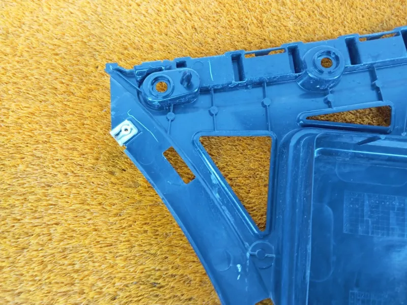 Крепление бампера