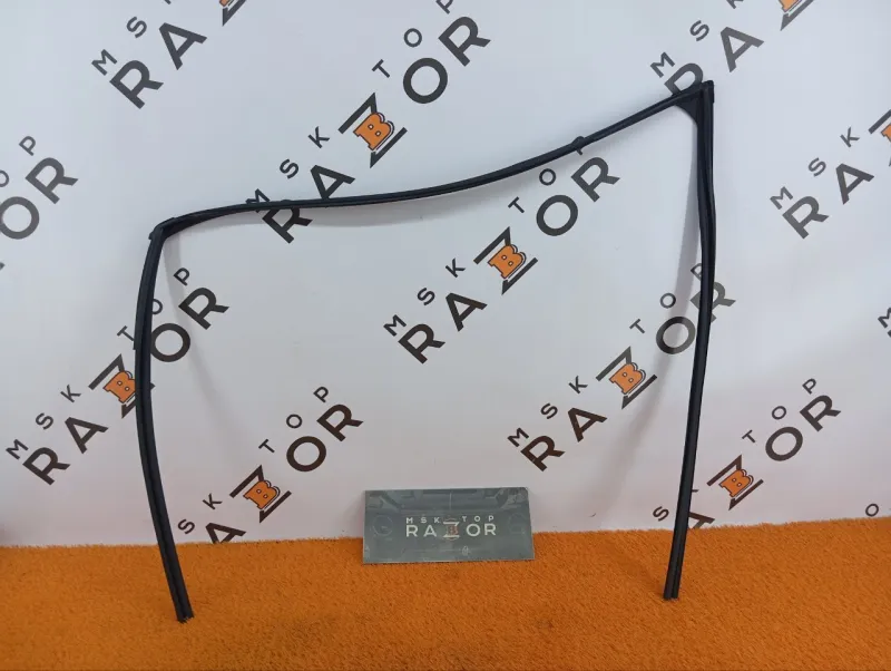 Уплотнитель стекла двери