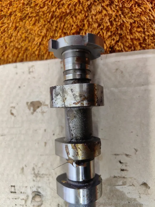 Распредвал выпускной