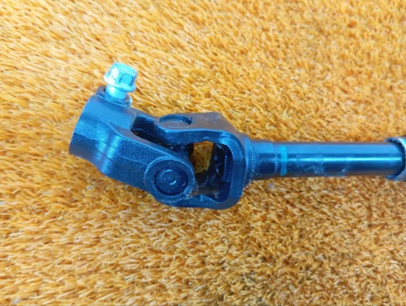 Рулевой карданчик