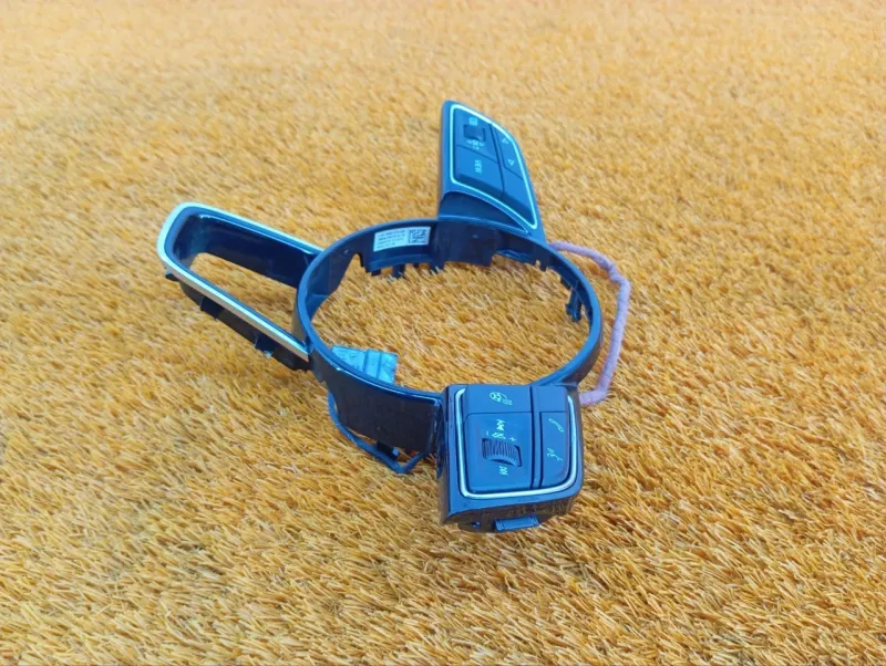 Накладка рулевого колеса (Молдинг руля)