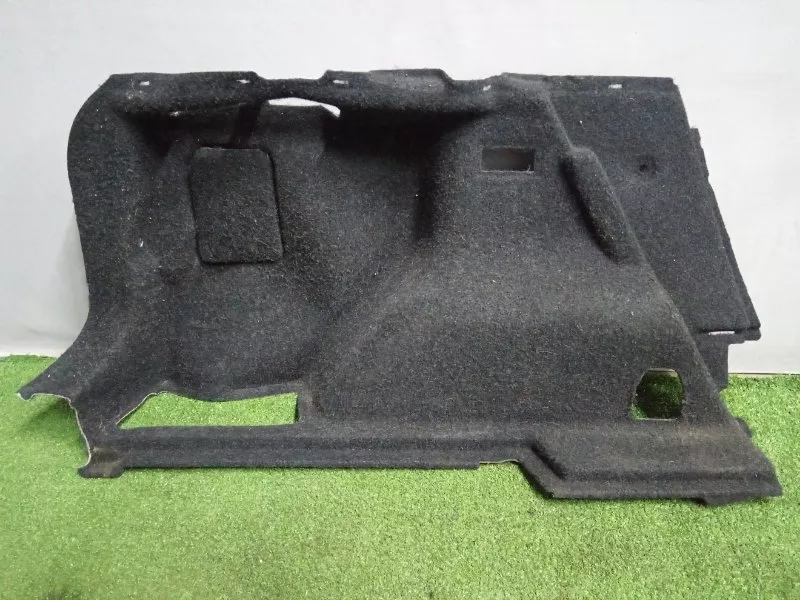 Обшивка багажника