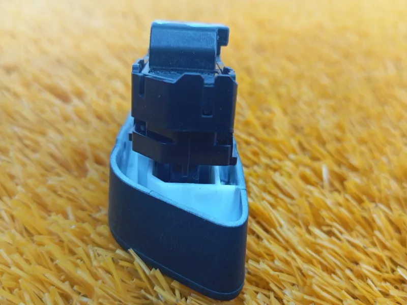 Кнопка центрального замка