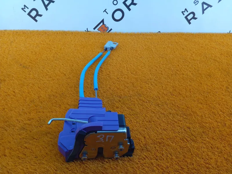 Замок двери