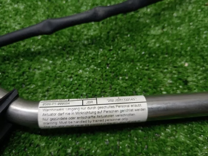 Пиропатрон петли капота Audi A5 2019 8W6823823 2 CYR