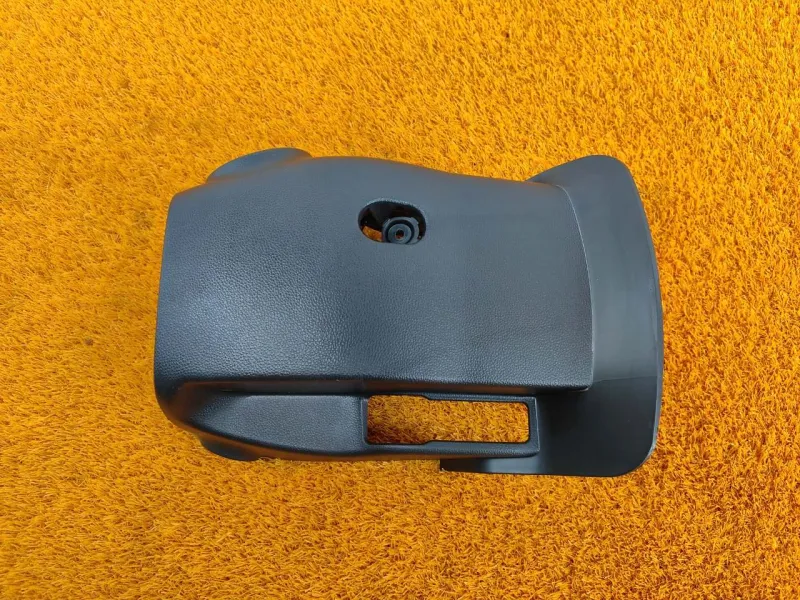 Кожух рулевой колонки