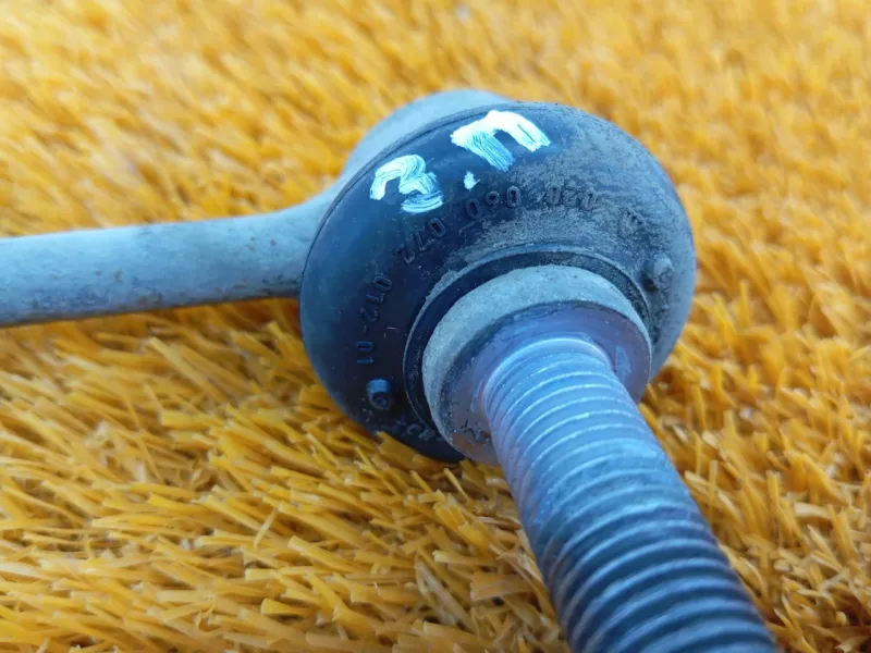 Стойка стабилизатора