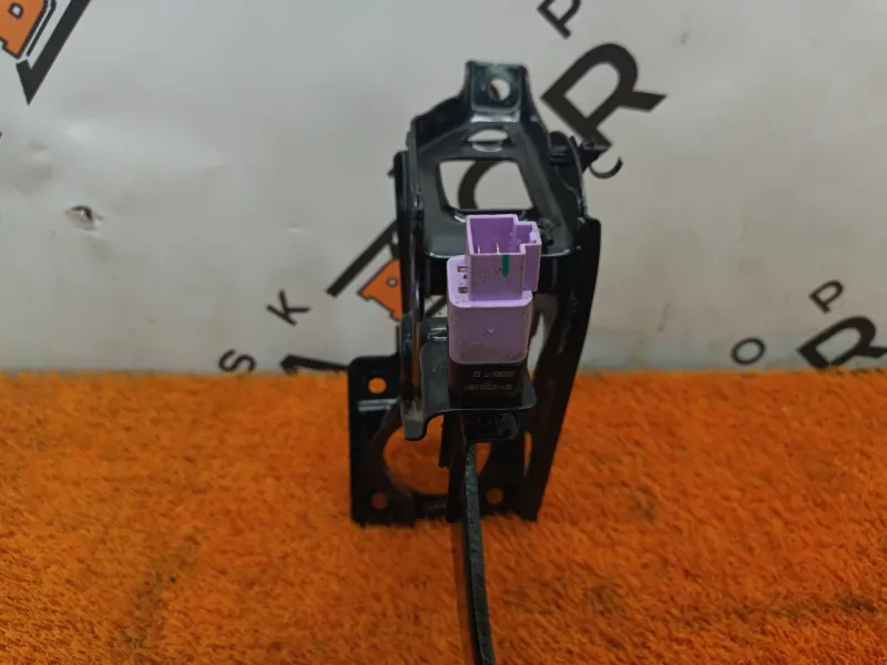 Педаль тормоза