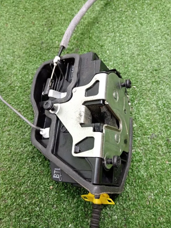 Замок двери