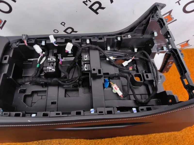 Консоль центральная