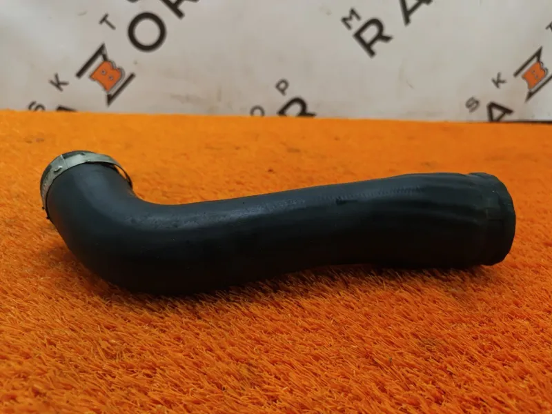 Патрубок интеркулера