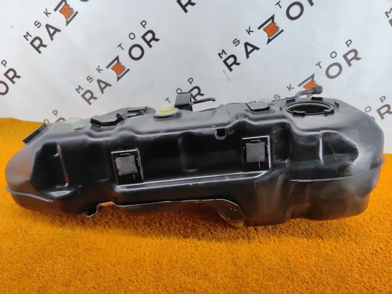 Бак топливный