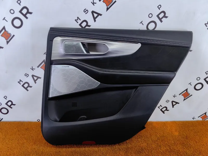 Обшивка двери