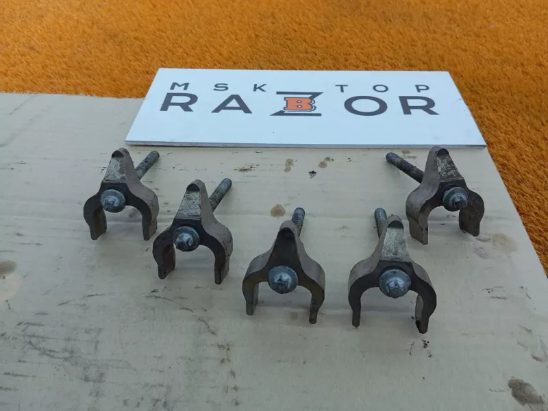 Кронштейн форсунки