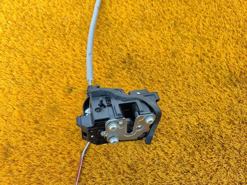 Замок двери