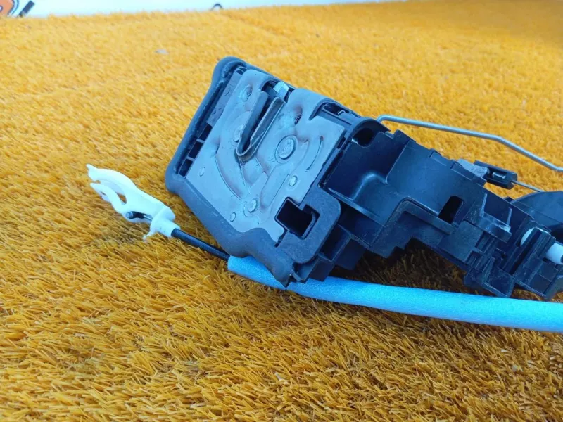 Замок двери