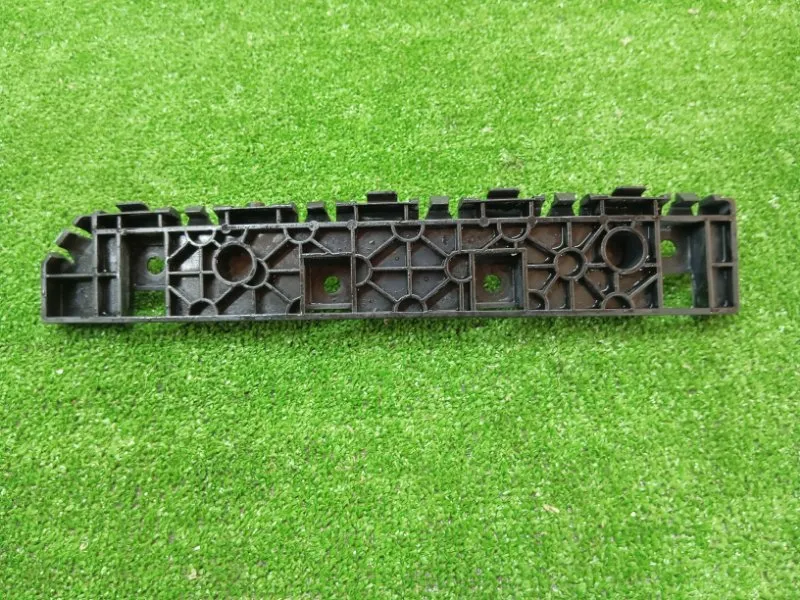 Крепление бампера