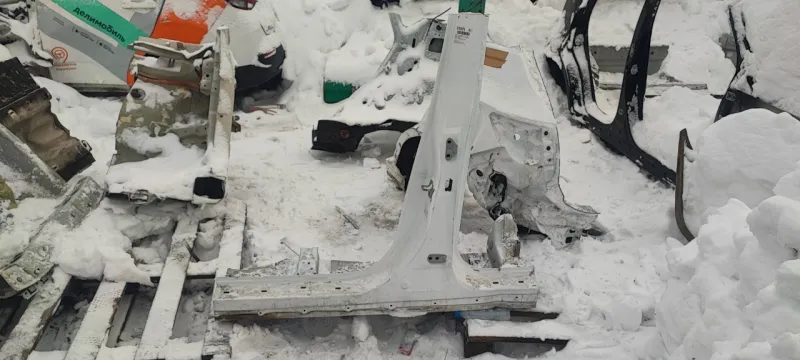 Порог с центральной стойкой