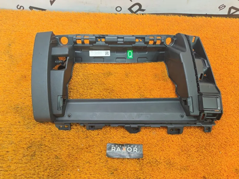 Накладка под торпедо