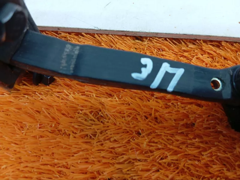 Ограничитель двери