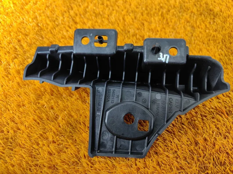 Крепление бампера