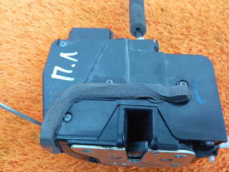 Замок двери