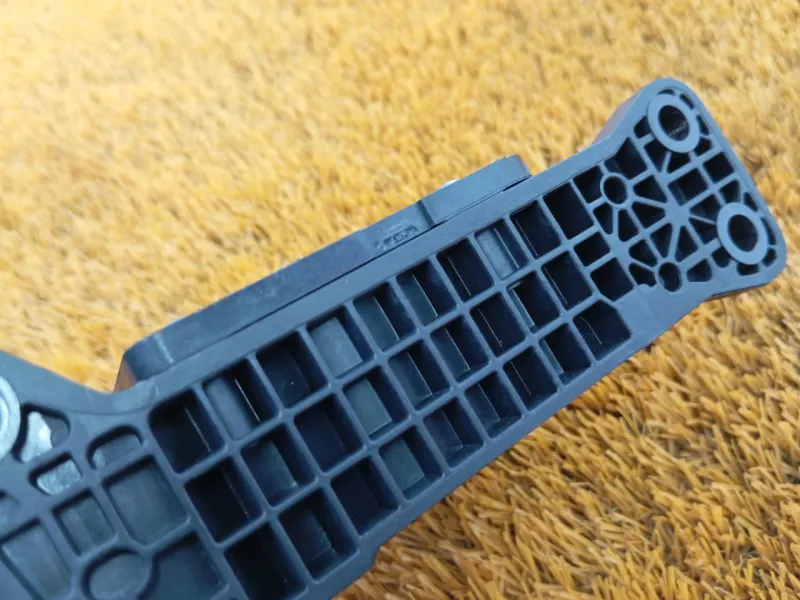 Педаль газа