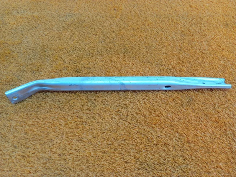 Распорка стоек