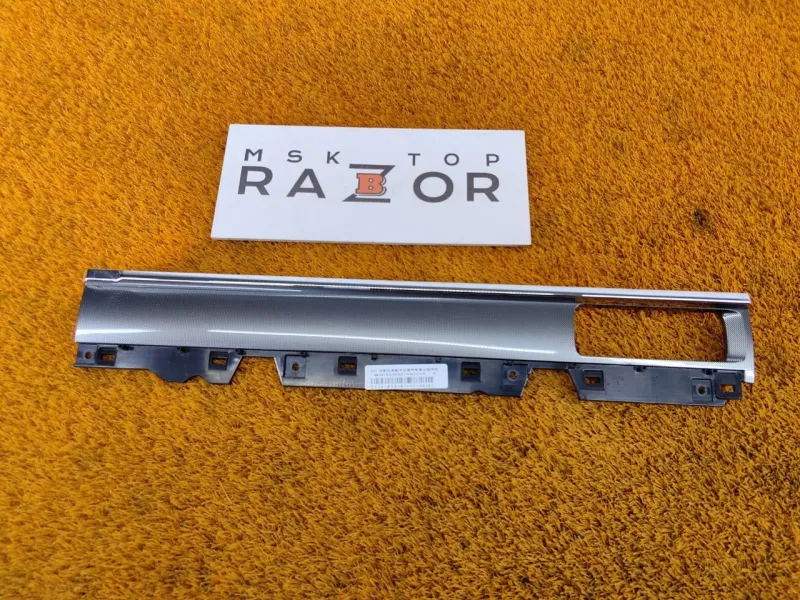 Накладка на торпедо