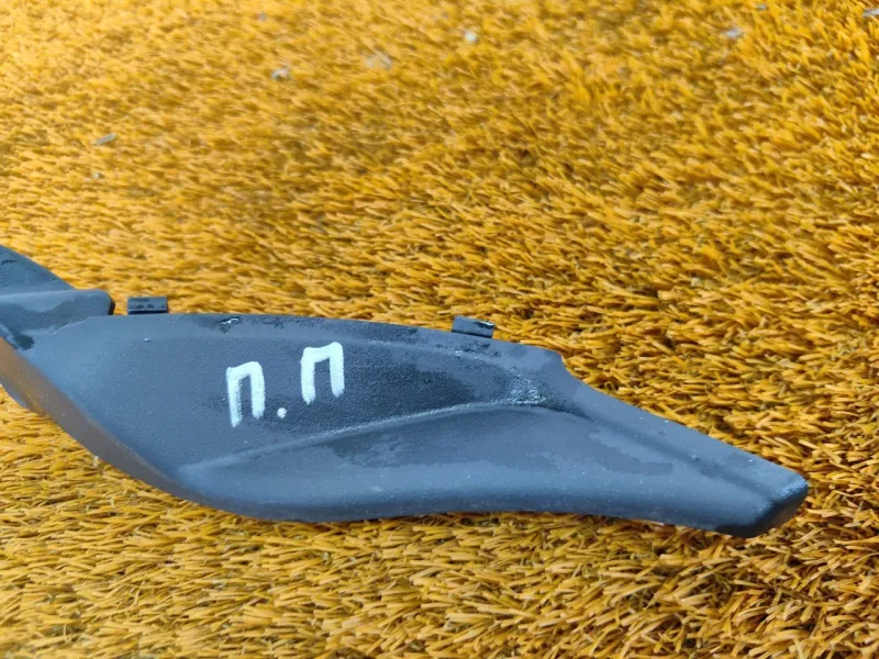 Уголок жабо