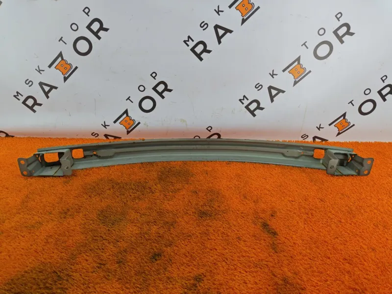 Усилитель бампера