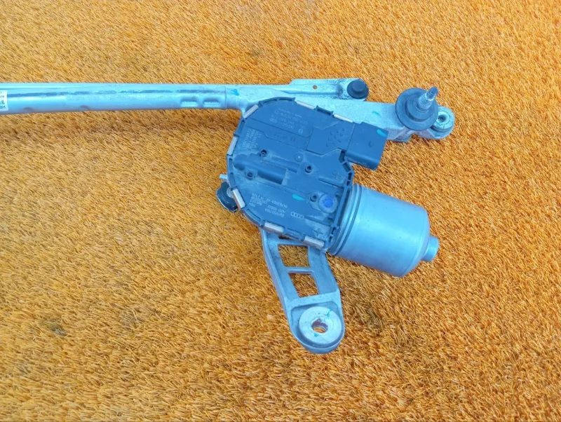 Трапеция дворников