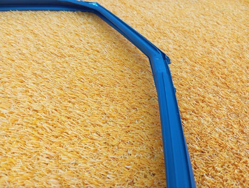 Уплотнитель стекла двери