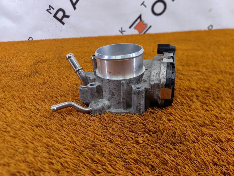 Дроссельная заслонка