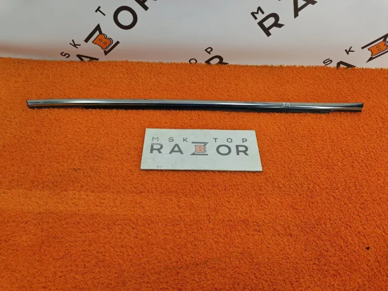 Молдинг стекла