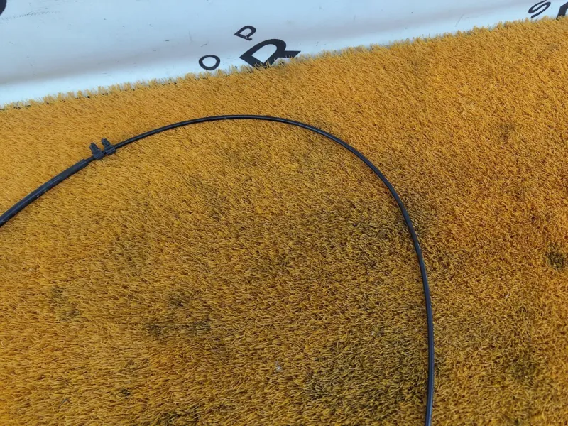 Ручка открывания капота