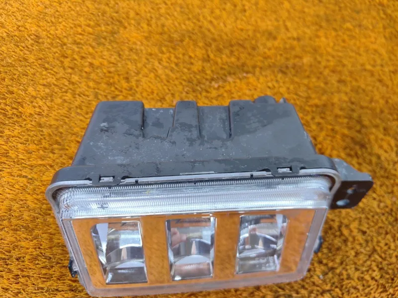 Фара противотуманная