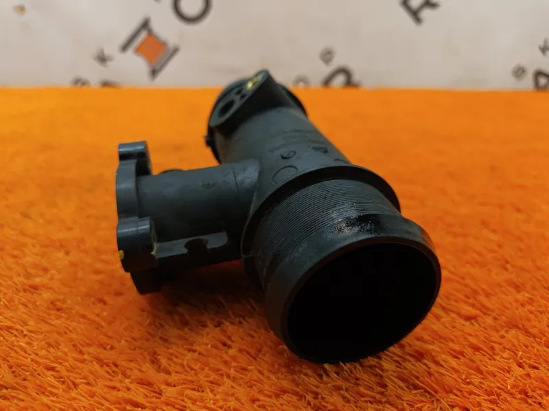 Патрубок интеркулера